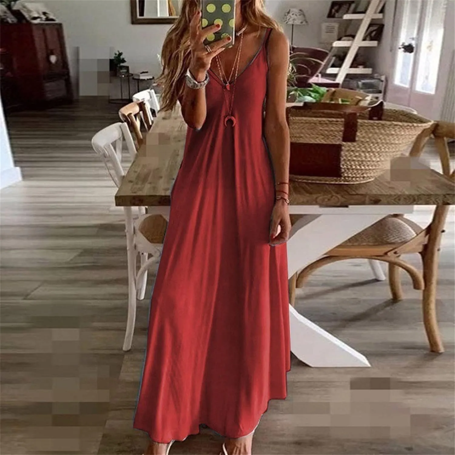 Maxi Dresses for Women 2025 Casual Strappy V Neck Sleeveless Summer Dresses Flowy Pleated Loose Beach Long Dress