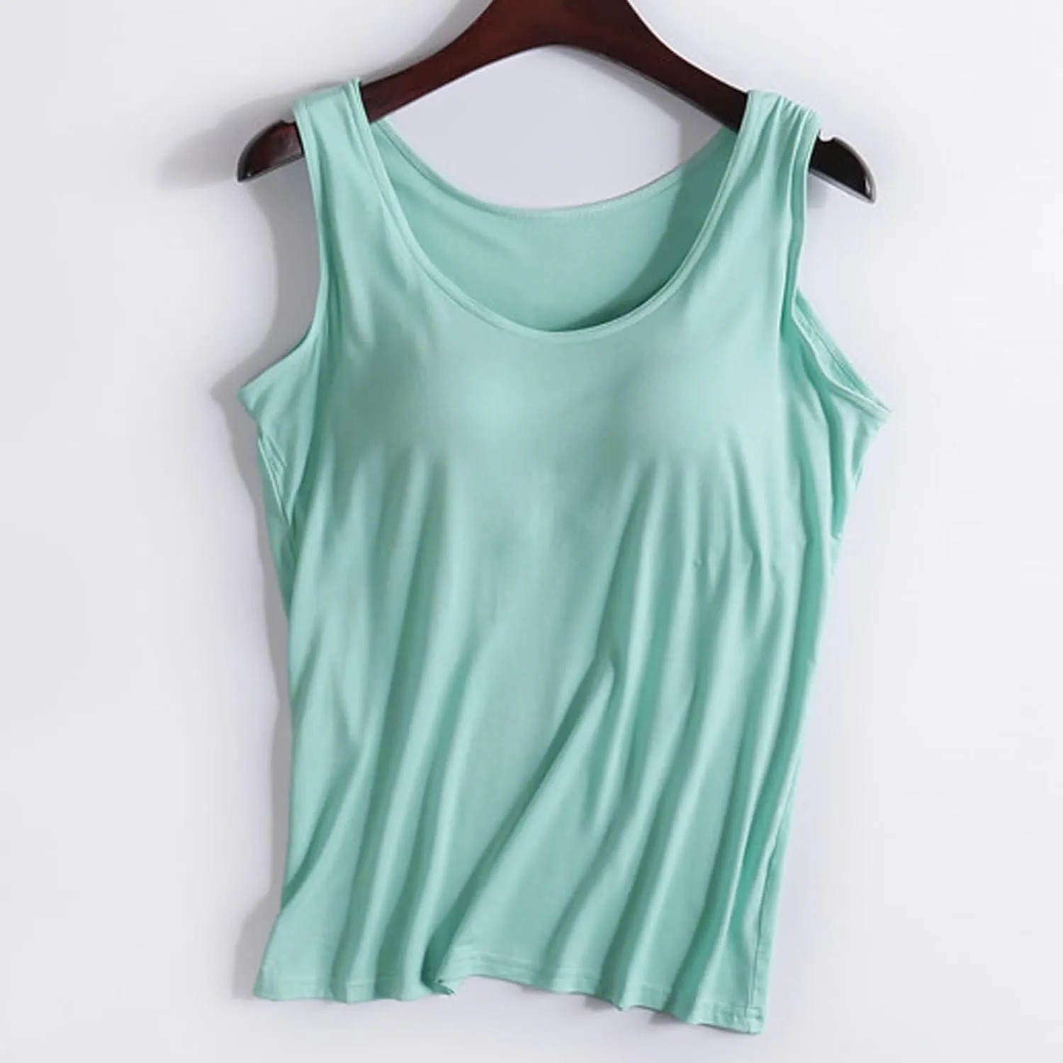 Tank Top with Built in Bra for Women Plus Size Wide Strap Crewneck Workout Yoga Athletic Casual Camisole Outfits 2025