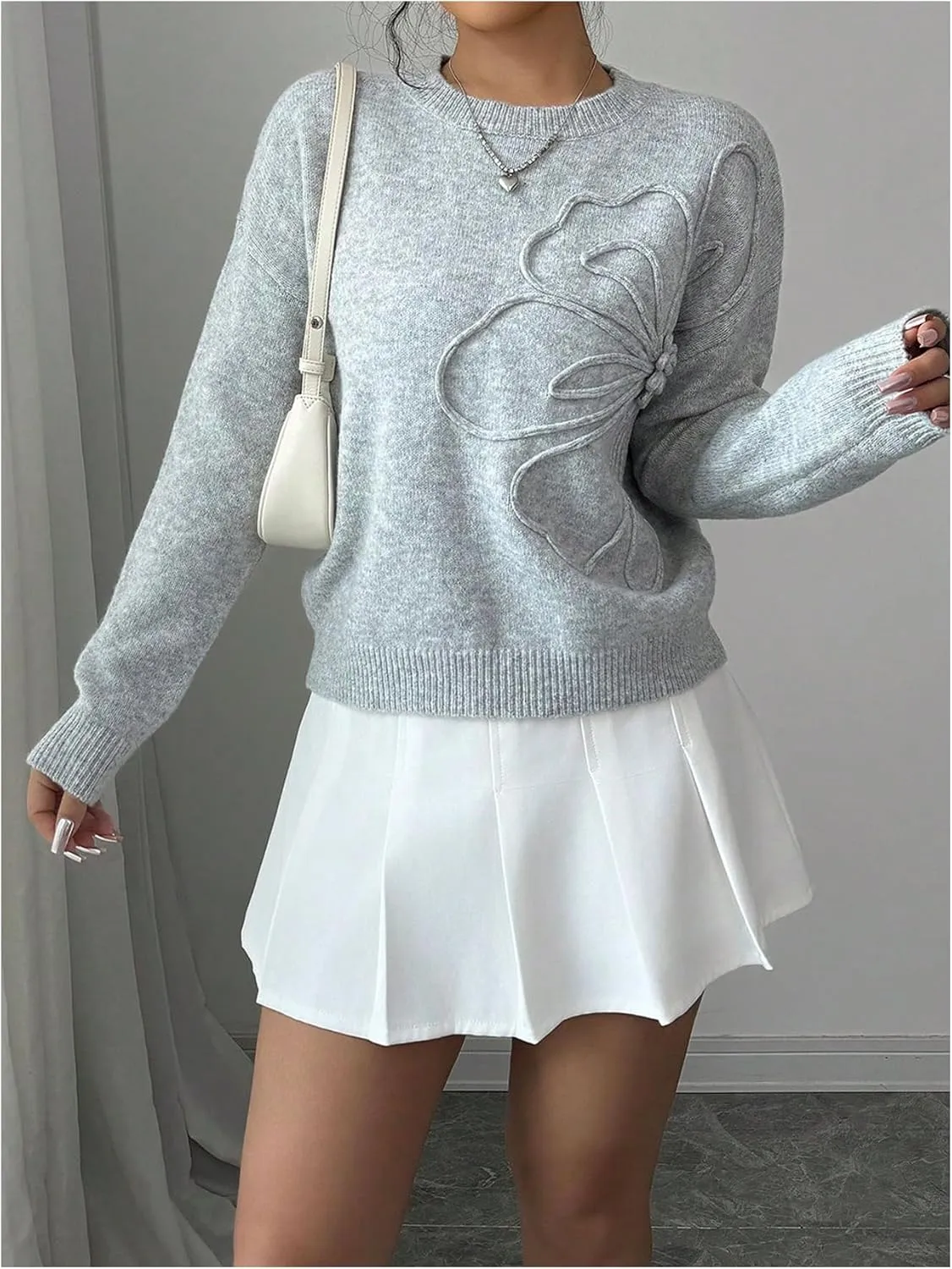 Verdusa Women's 3D Floral Pullover Sweaters Crew Neck Long Sleeve Knit Top