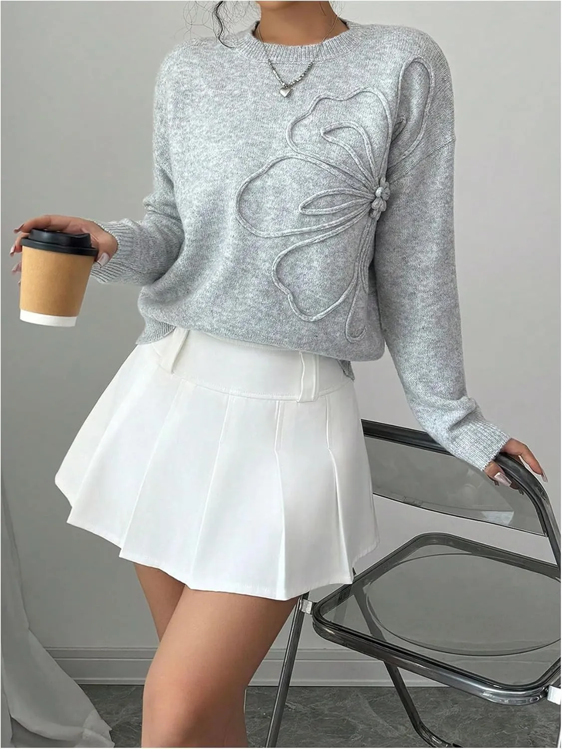 Verdusa Women's 3D Floral Pullover Sweaters Crew Neck Long Sleeve Knit Top