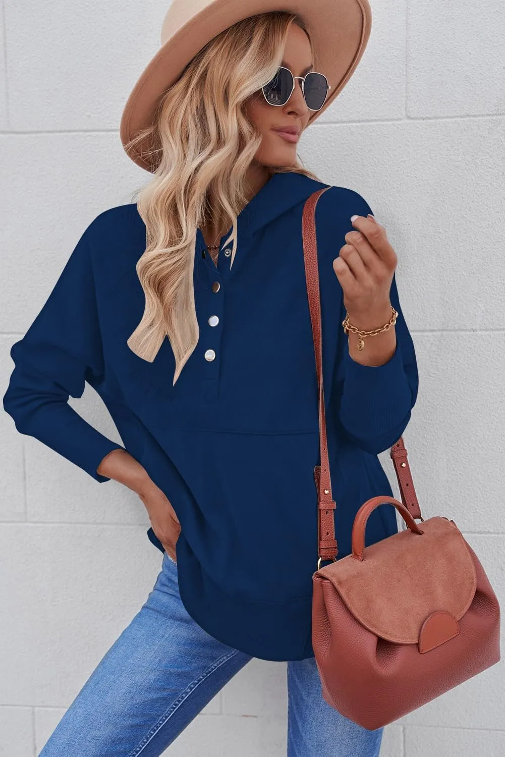 Women Causal Long Sleeve Hoodie Oversied Button Collar V Neck Sweatshirt Trendy Pullover Tops With Pockets Fashion 2024