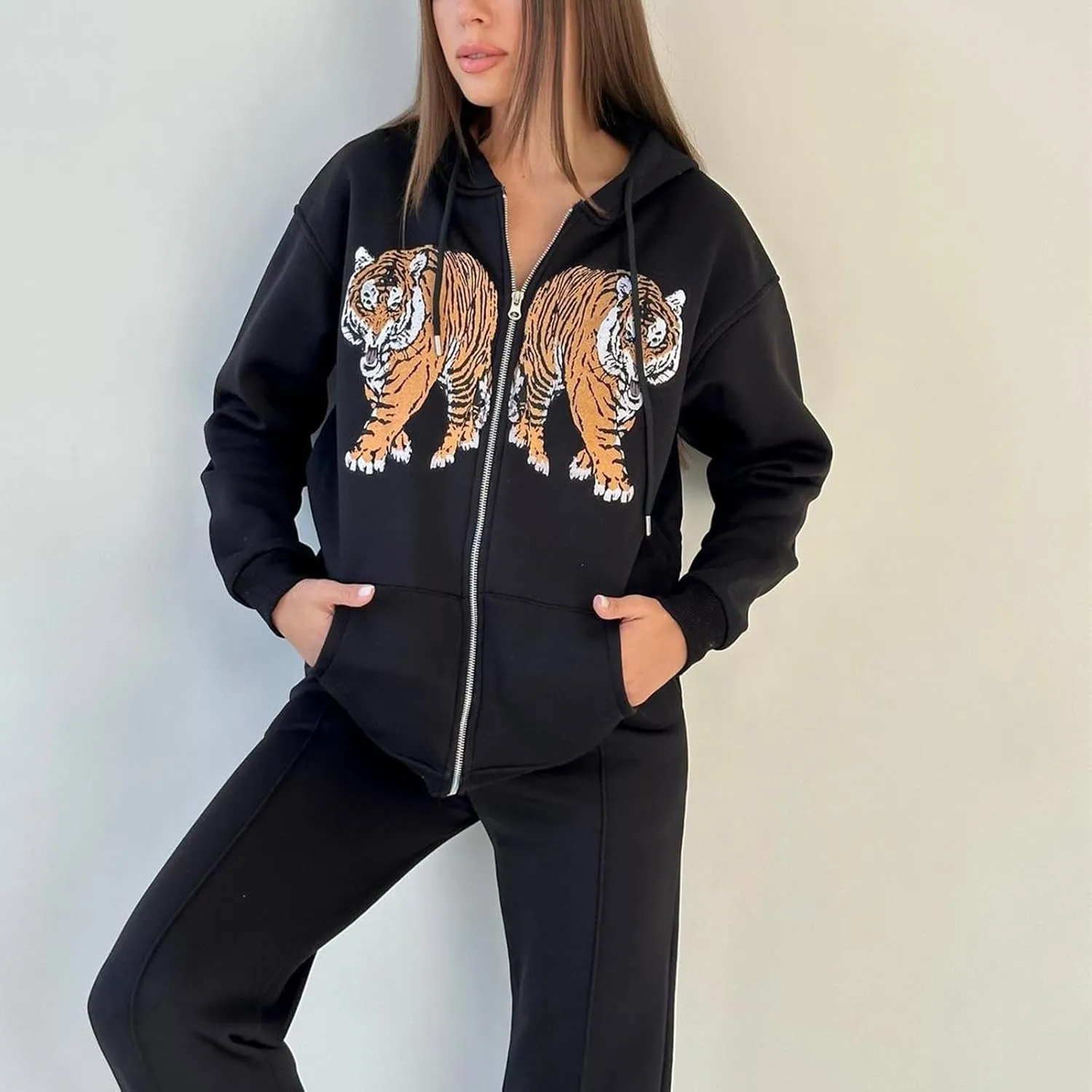 Women Y2k Zip Up Cropped Hoodie Vintage Graphic Oversized Hooded Sweatshirt Jacket with Pockets Teen Girl Fall Coat