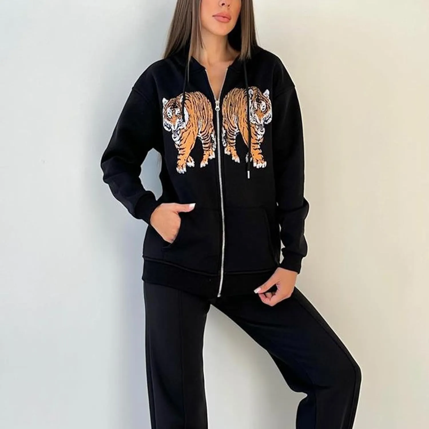 Women Y2k Zip Up Cropped Hoodie Vintage Graphic Oversized Hooded Sweatshirt Jacket with Pockets Teen Girl Fall Coat