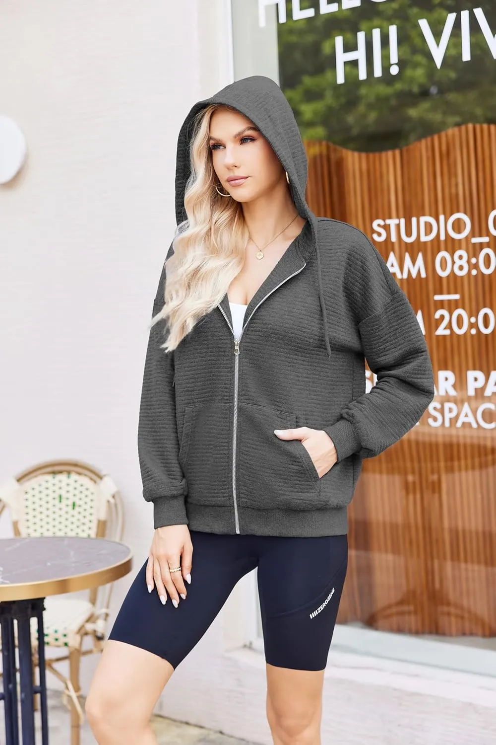 Womens Zip Up Hoodies Long Sleeve Sweatshirts Jackets Fall Winter Outfits 2025 Oversized Sweaters Casual Fashion